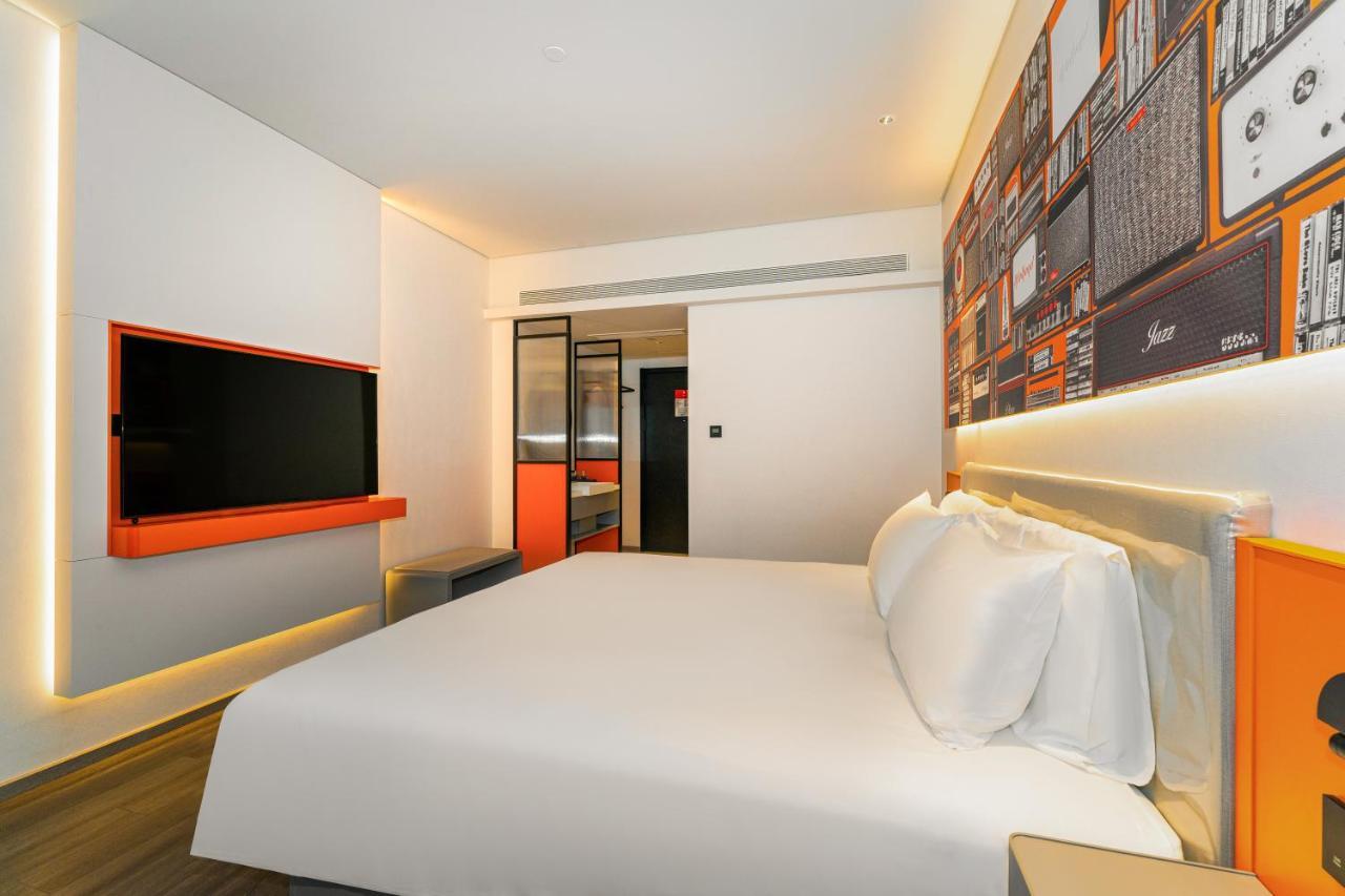 Ibis Styles Hotel - 260M From Guangji Street Subway Station Xi'an  Exterior photo